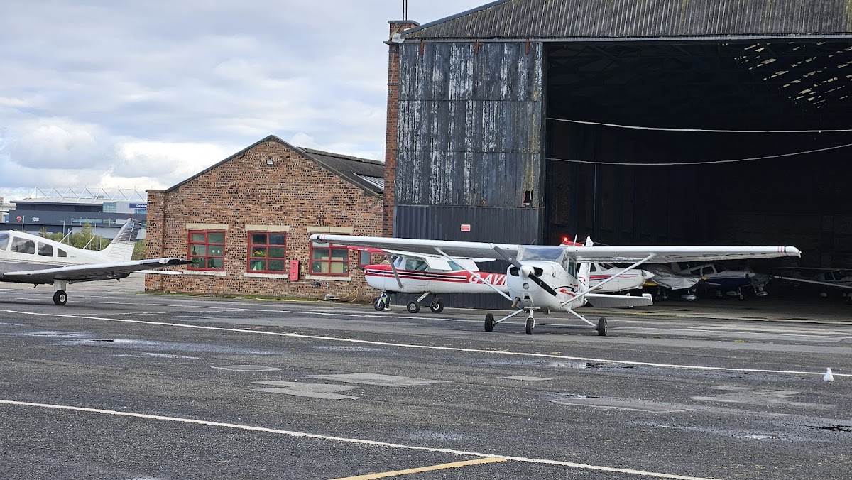 City Airport (Barton) photo