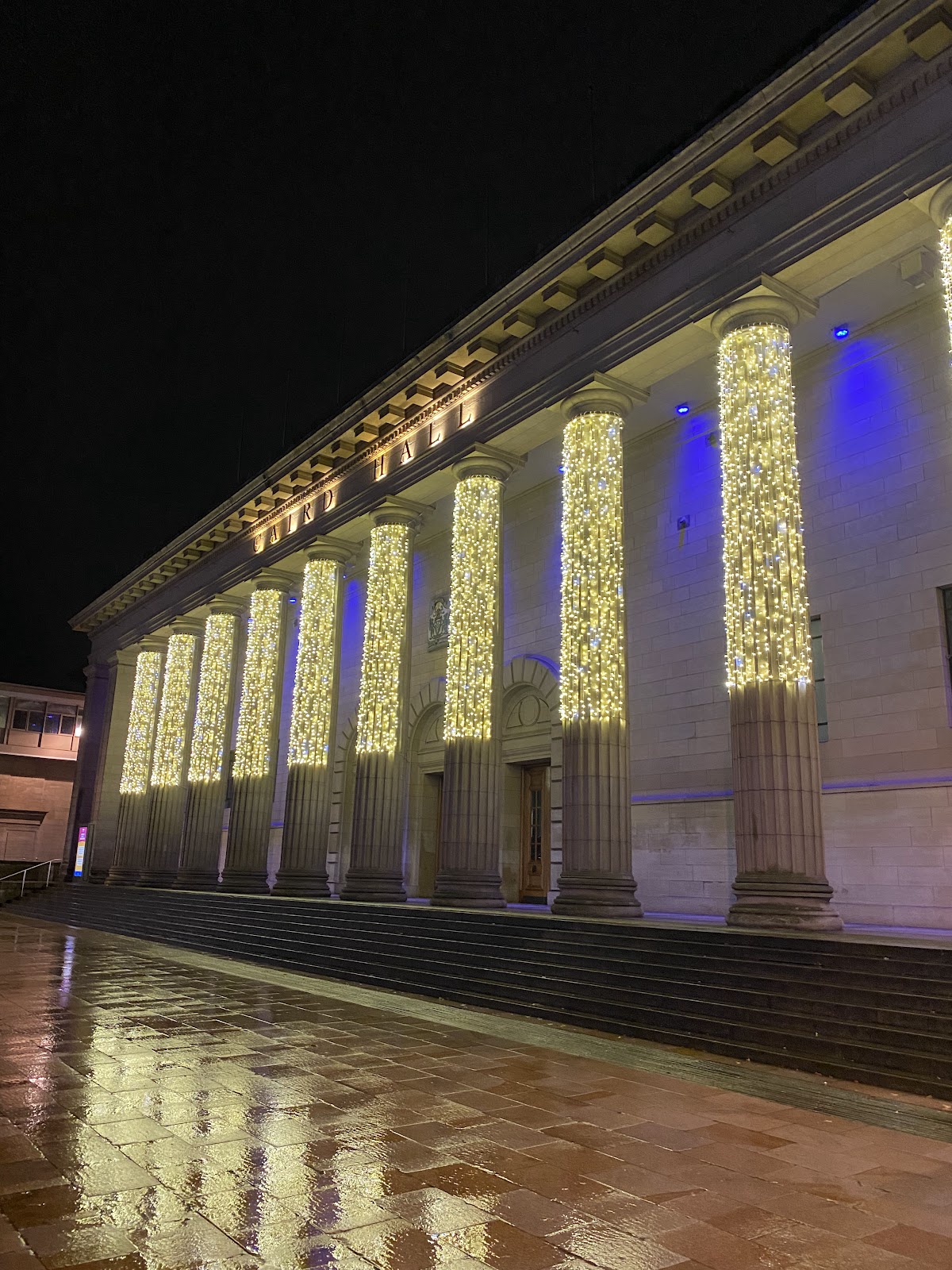 Dundee Caird Hall photo