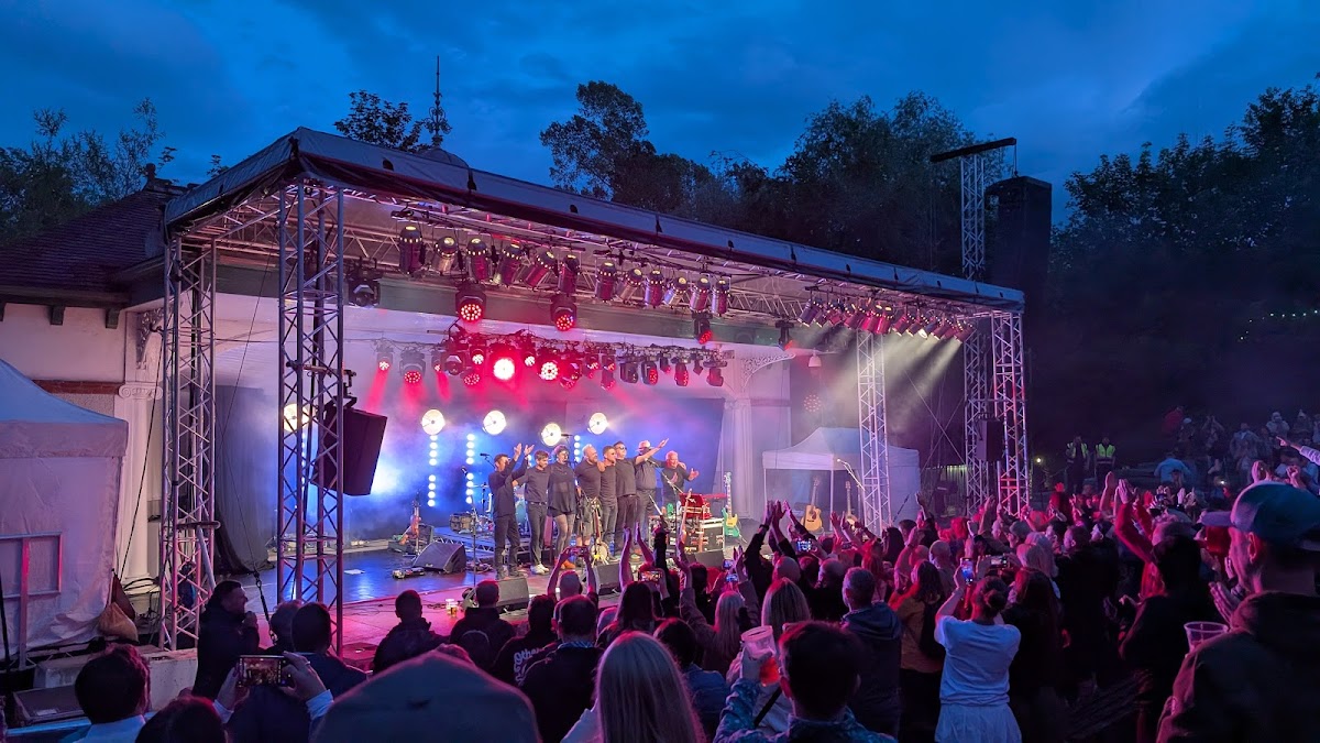 Kelvingrove Bandstand photo