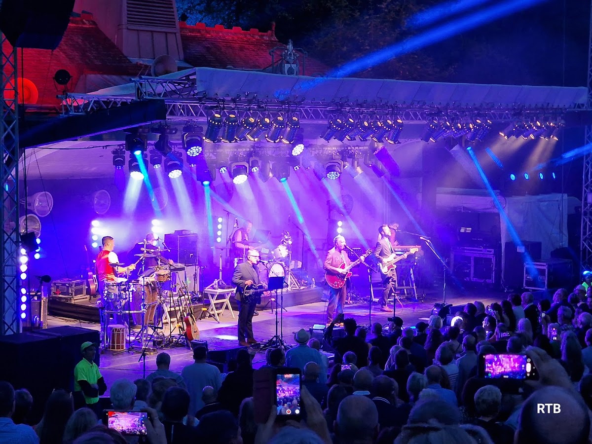 Kelvingrove Bandstand photo