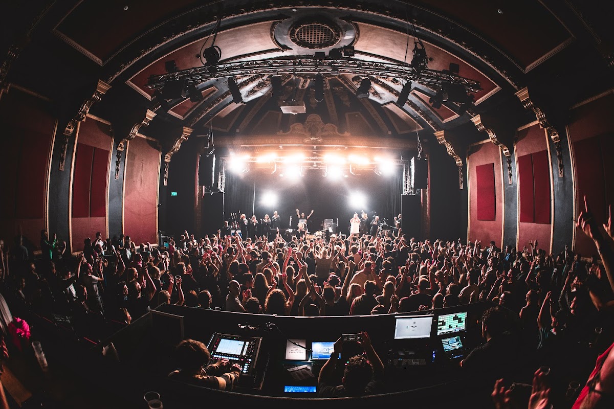Komedia photo
