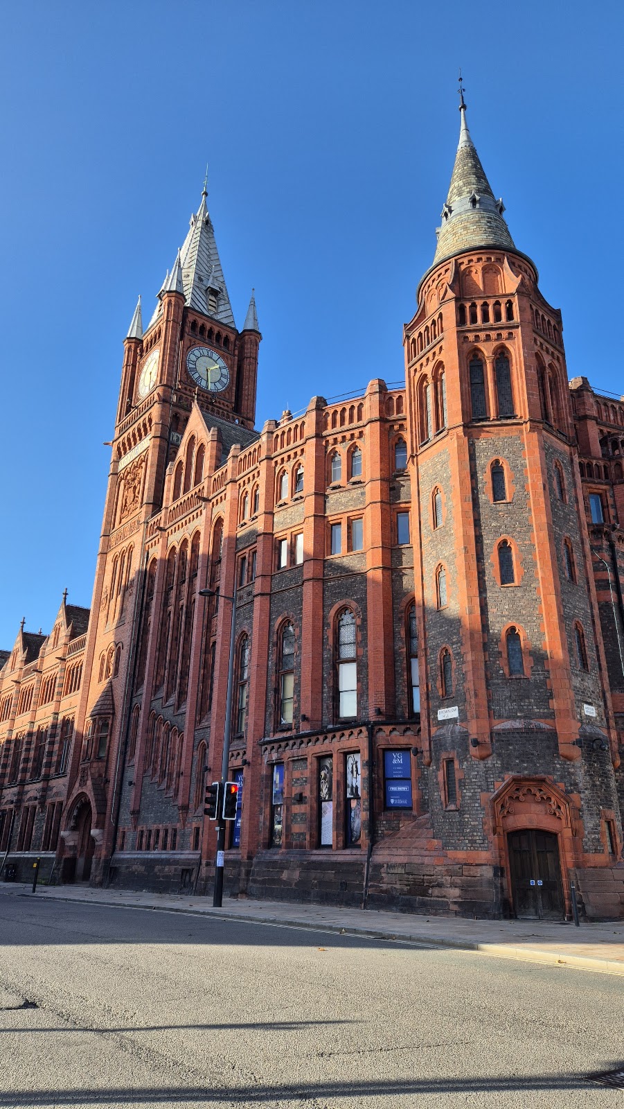 LIVERPOOL GUILD OF STUDENTS MOUNTFORD HALL photo