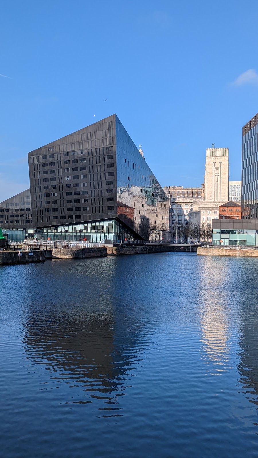 LIVERPOOL GUILD OF STUDENTS MOUNTFORD HALL photo