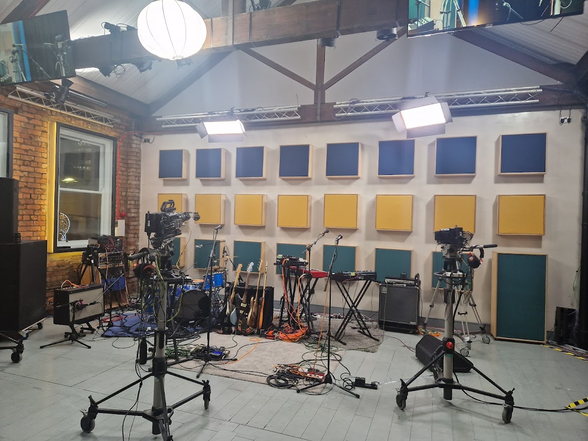 Low Four Studios photo