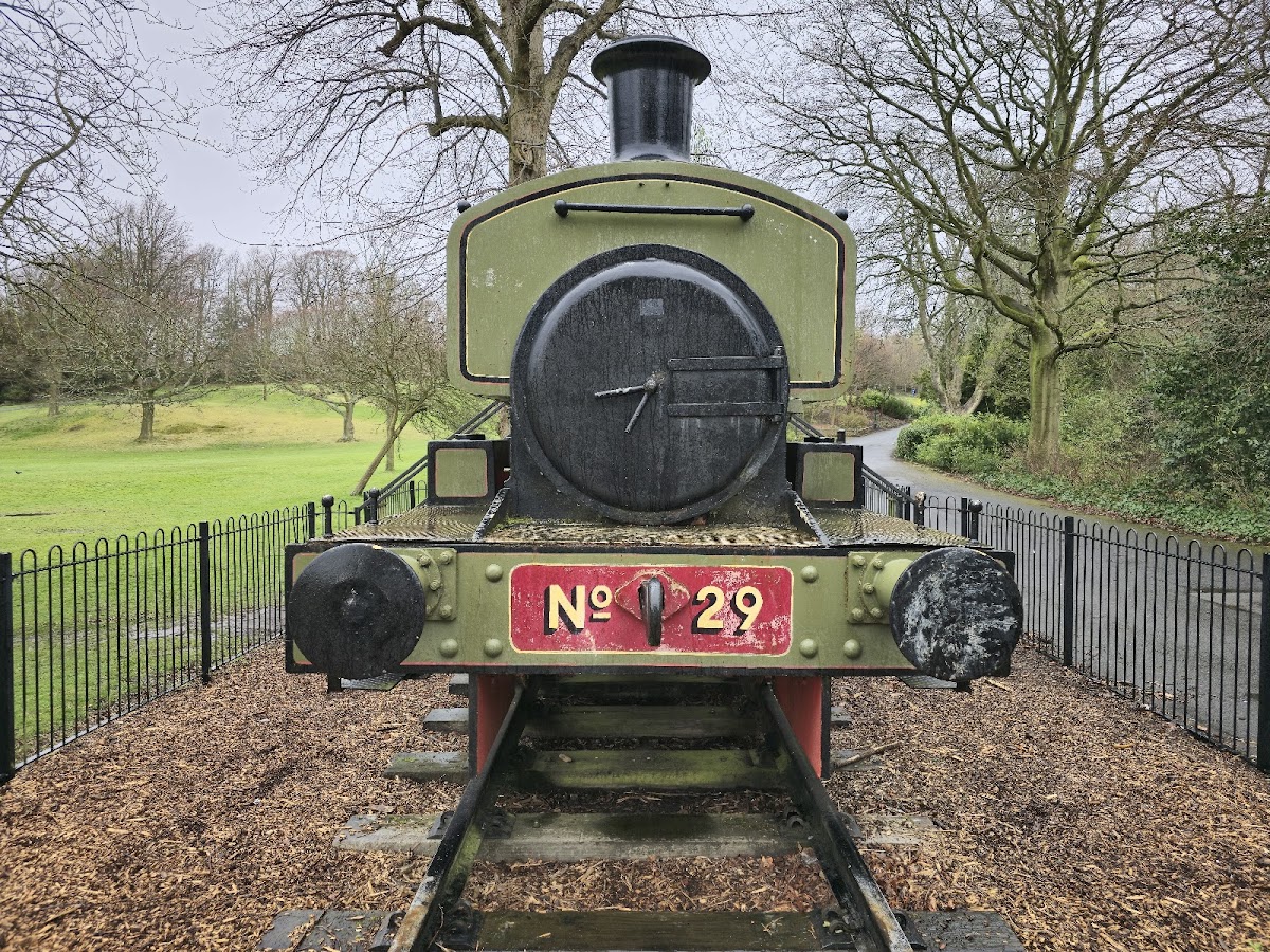 Pittencrieff Park photo