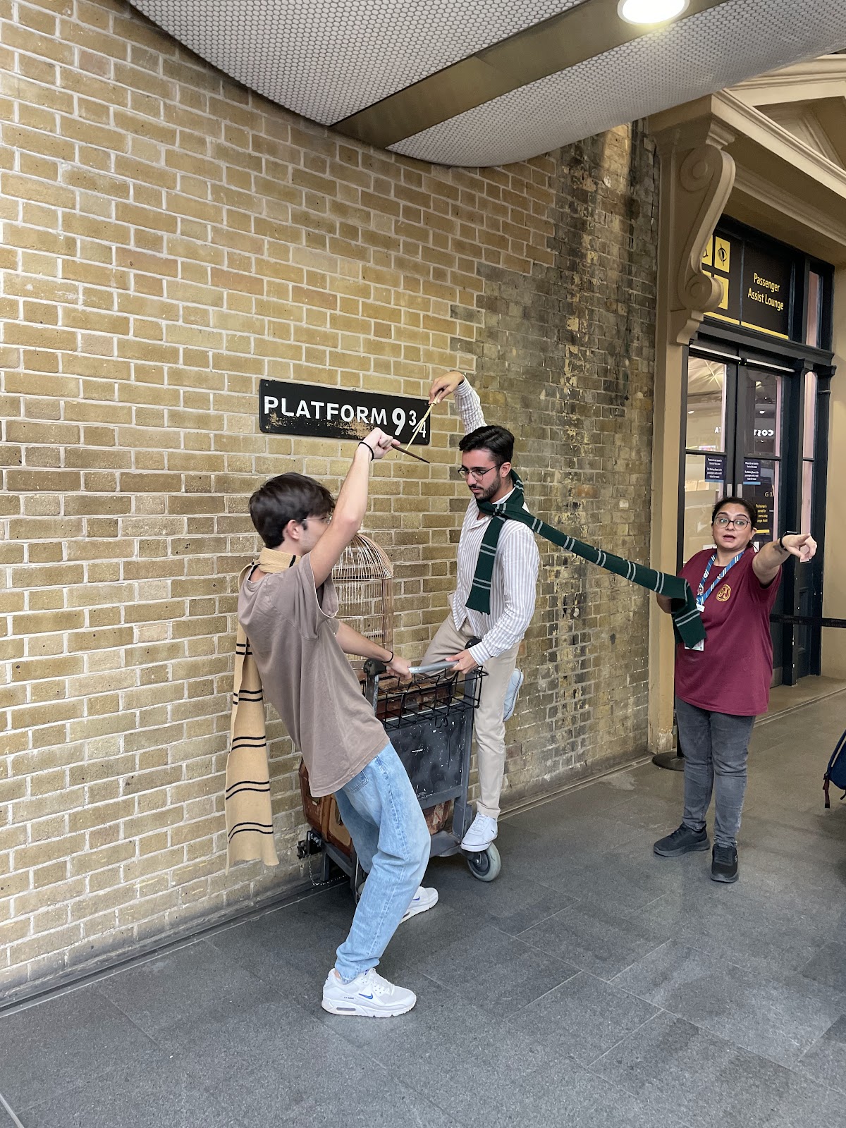 Platform photo