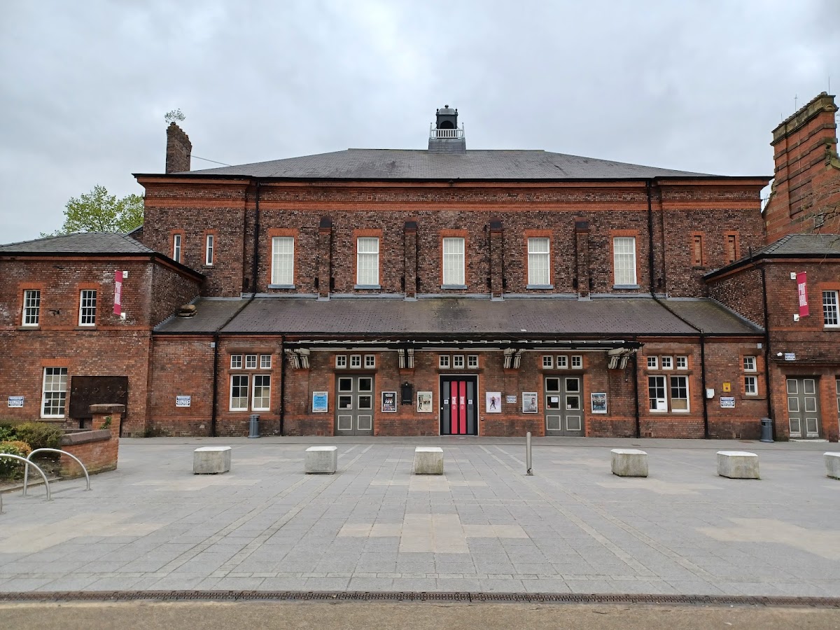 Pyramid and Parr Hall photo