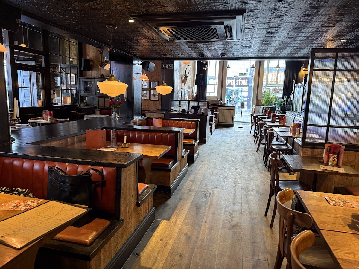 Red Dog Saloon   Liverpool Restaurant photo