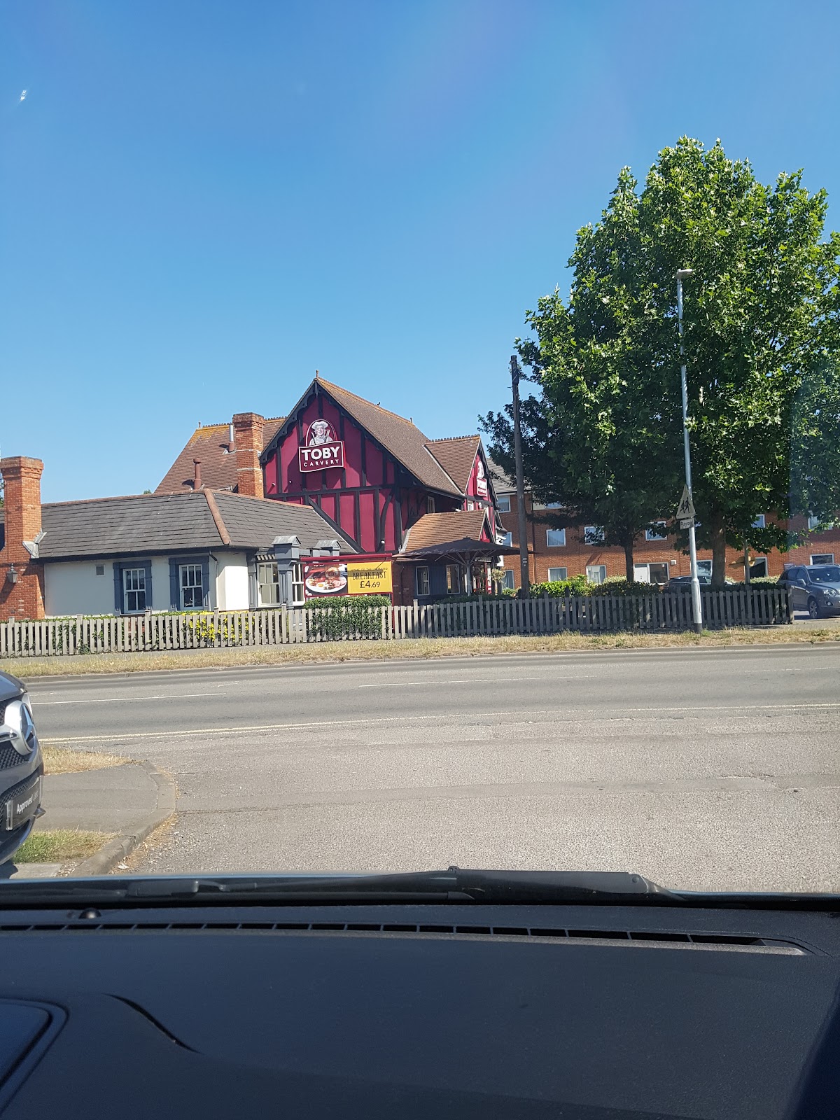 Richfield Avenue photo