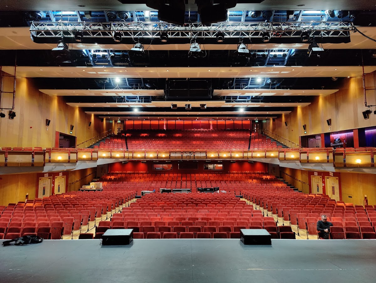 Southend Cliffs Pavilion photo