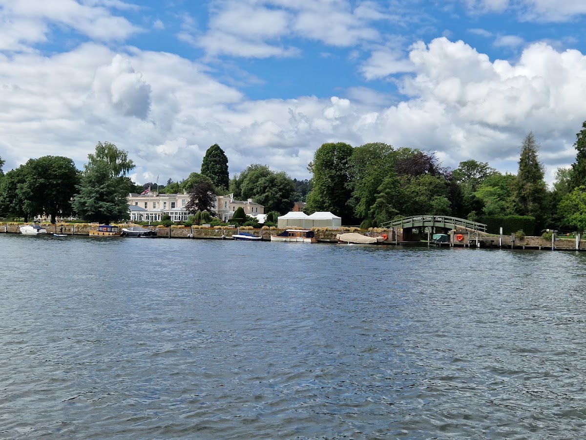 Temple Island Meadows photo