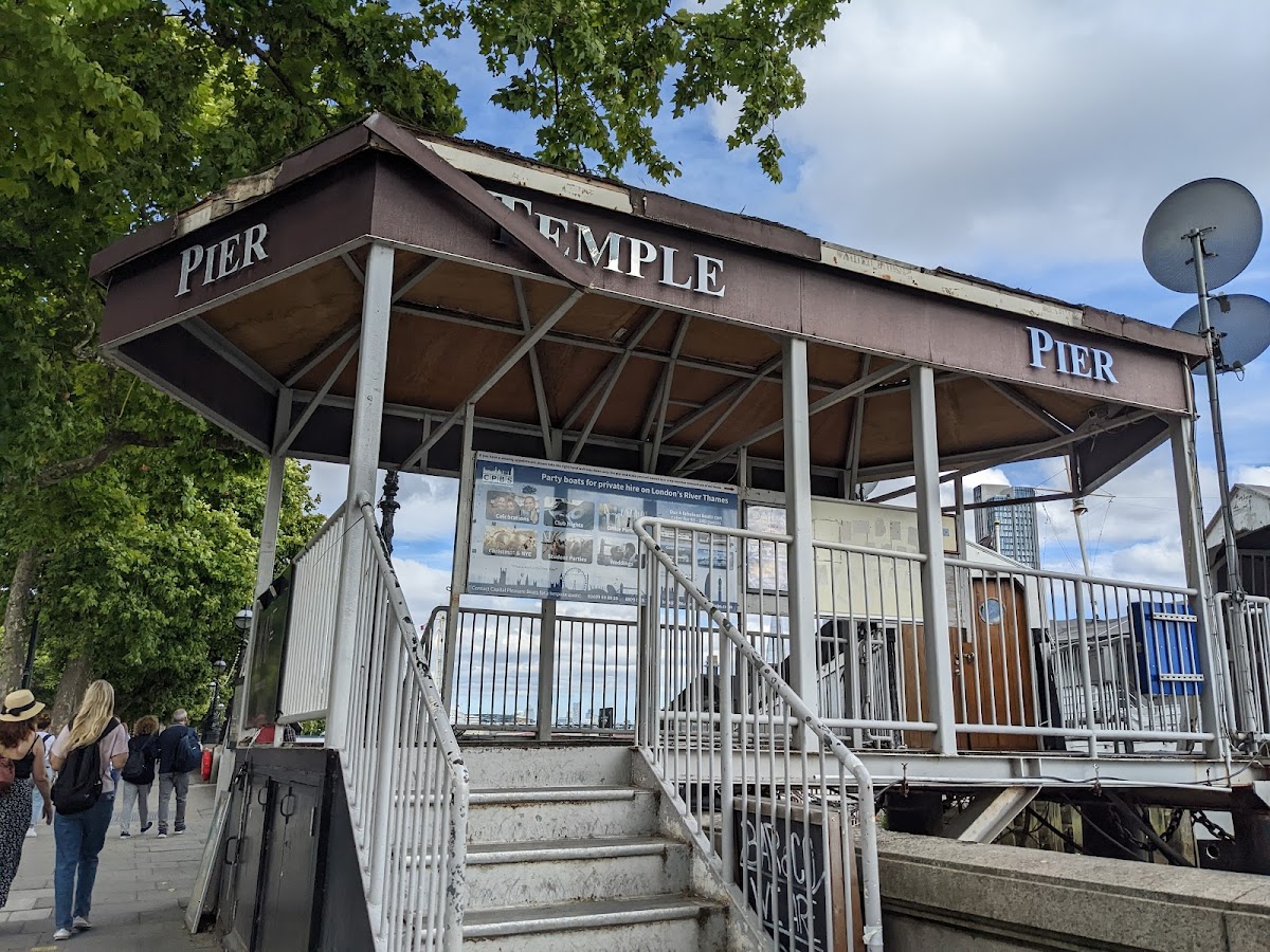 Temple Pier photo