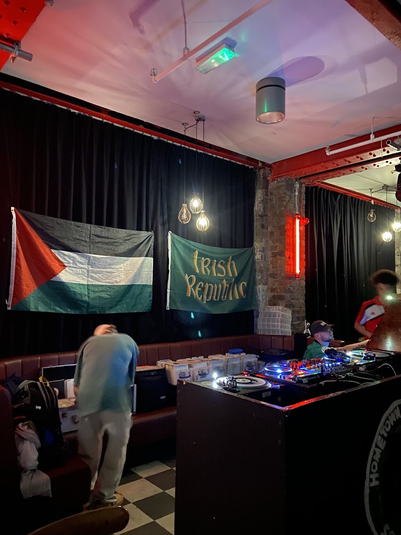 The Art School (The Vic Bar) photo