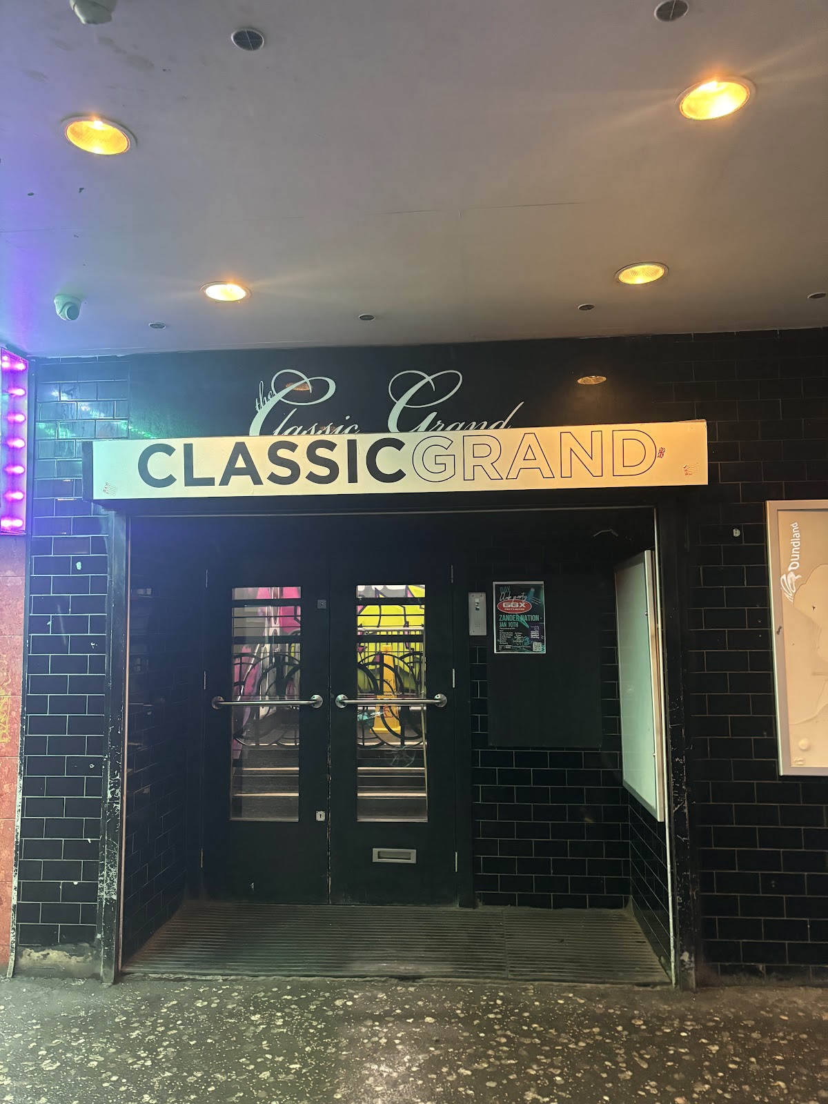 The Classic Grand photo