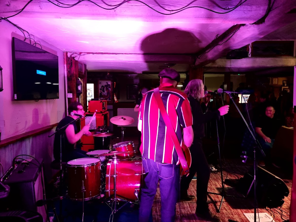 The Kingswood Tavern photo