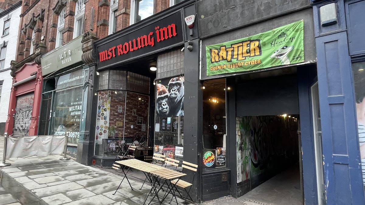 The Mist Rolling Inn photo