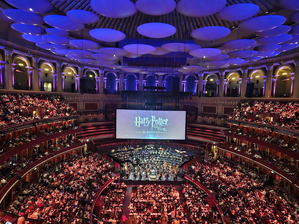 Universal Hall photo