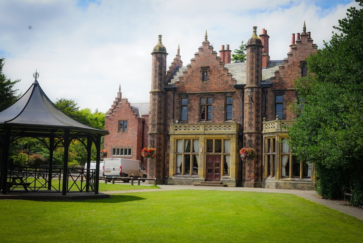 Walton Hall and Gardens photo