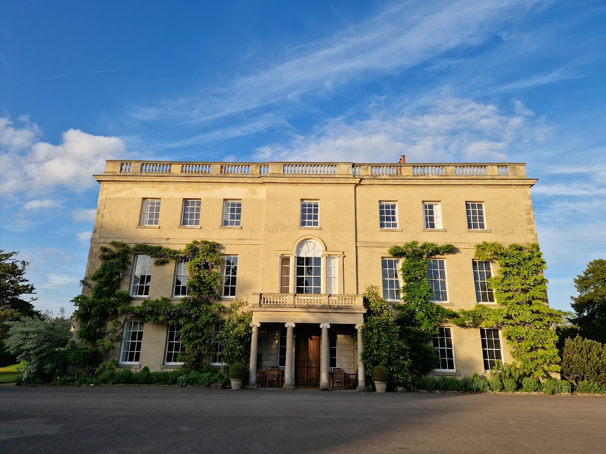 WATERPERRY HOUSE photo