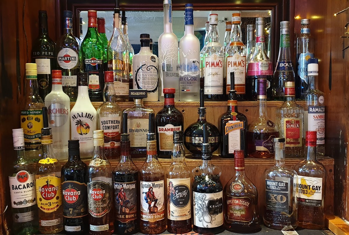 Footlights Bar and Grill photo