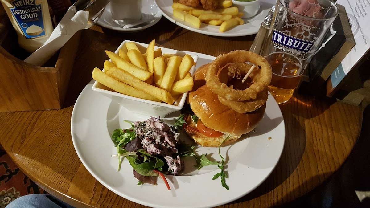 Fox & Hounds photo