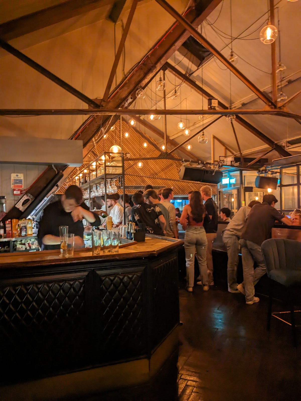 Hanks Bar photo