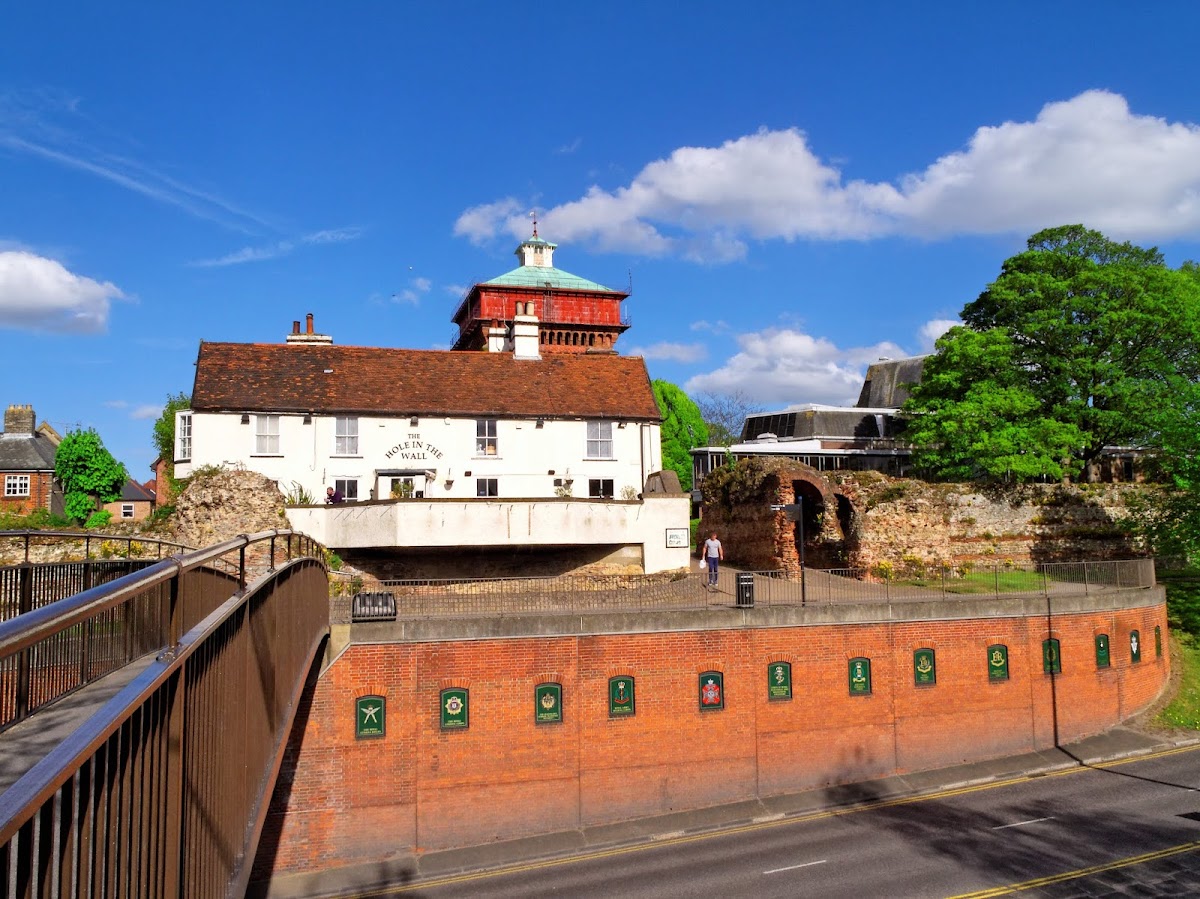 Hole in the Wall photo