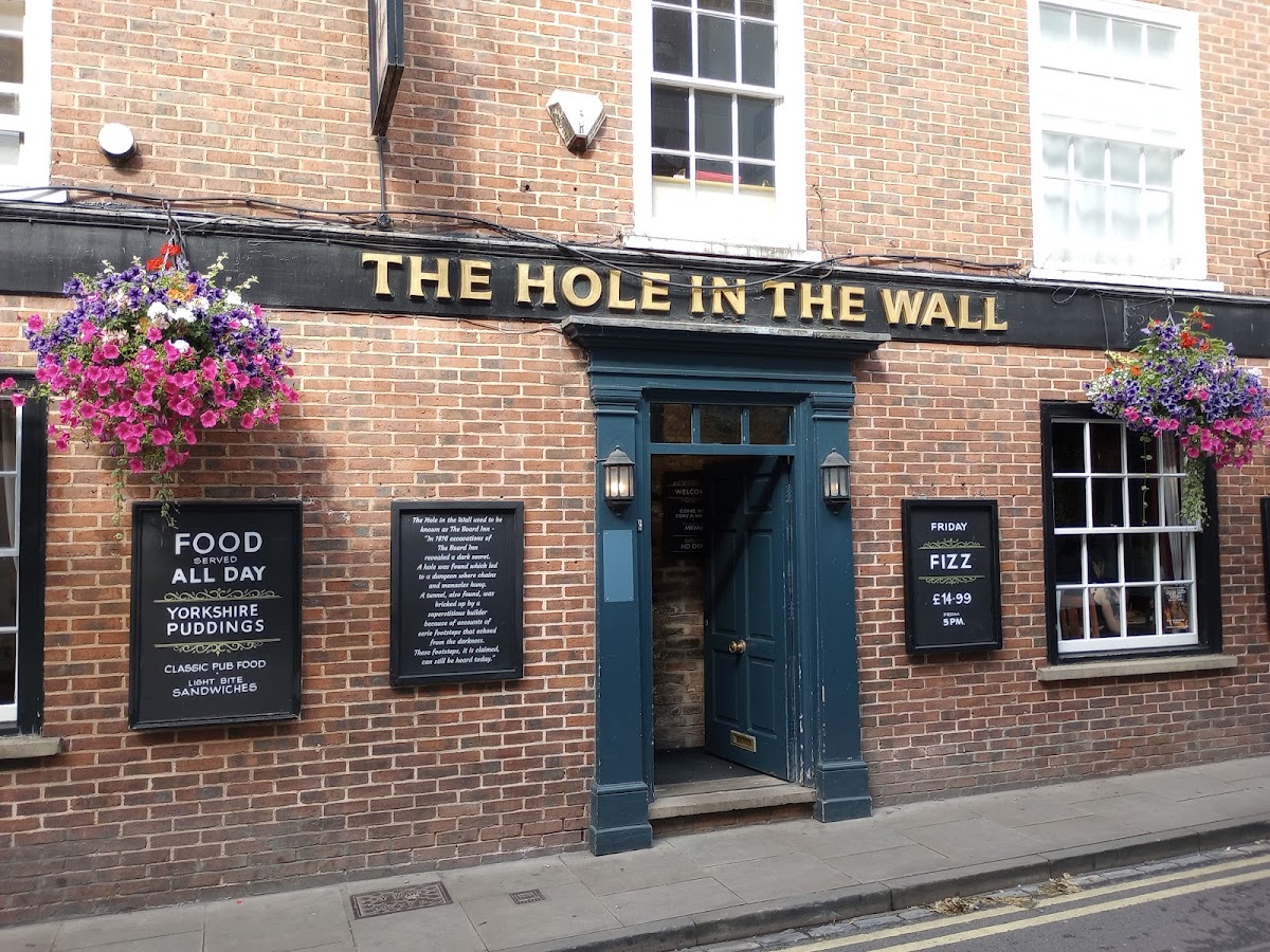 Hole In The Wall photo