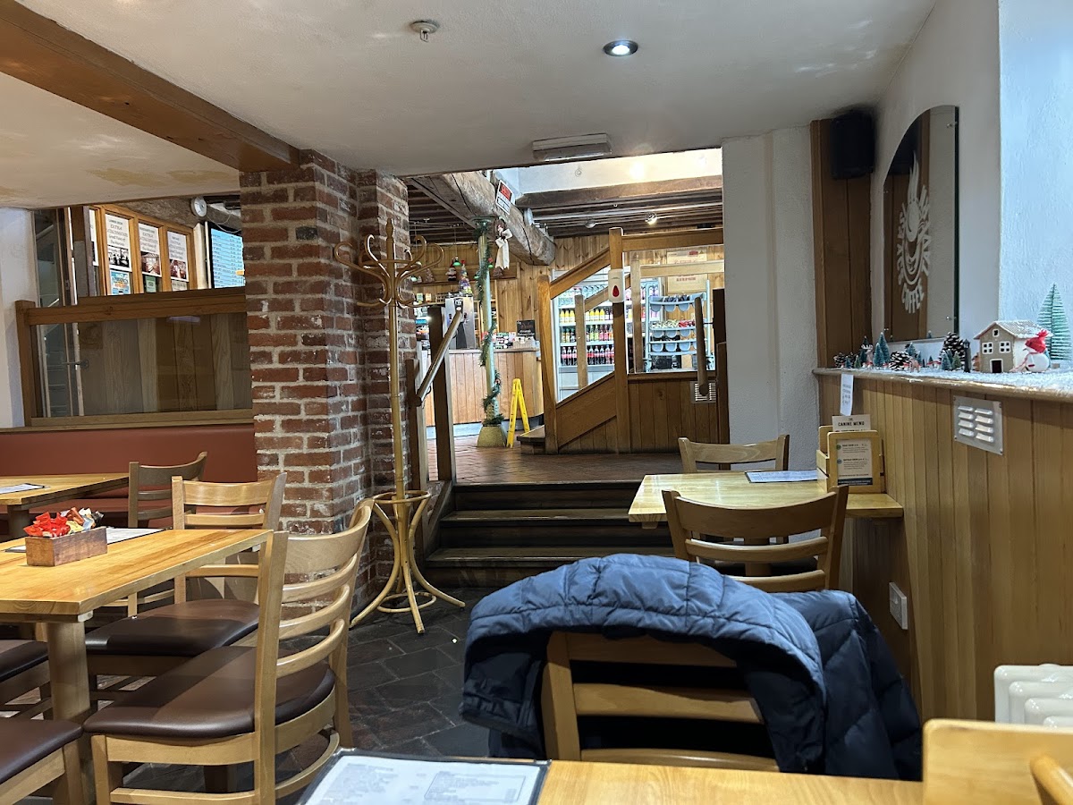 Isaacs On The Quay photo