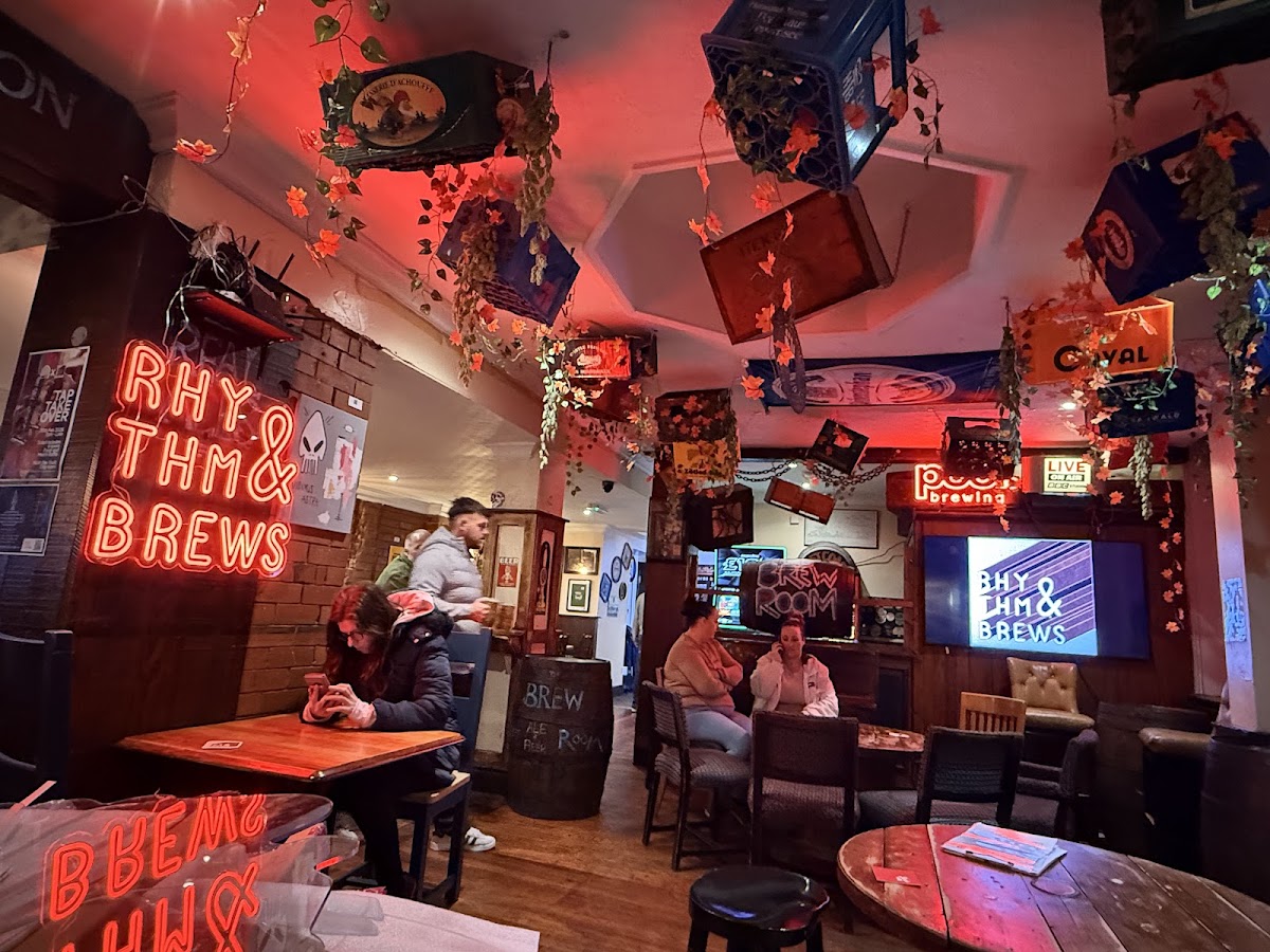 Rhythm & Brew Room photo