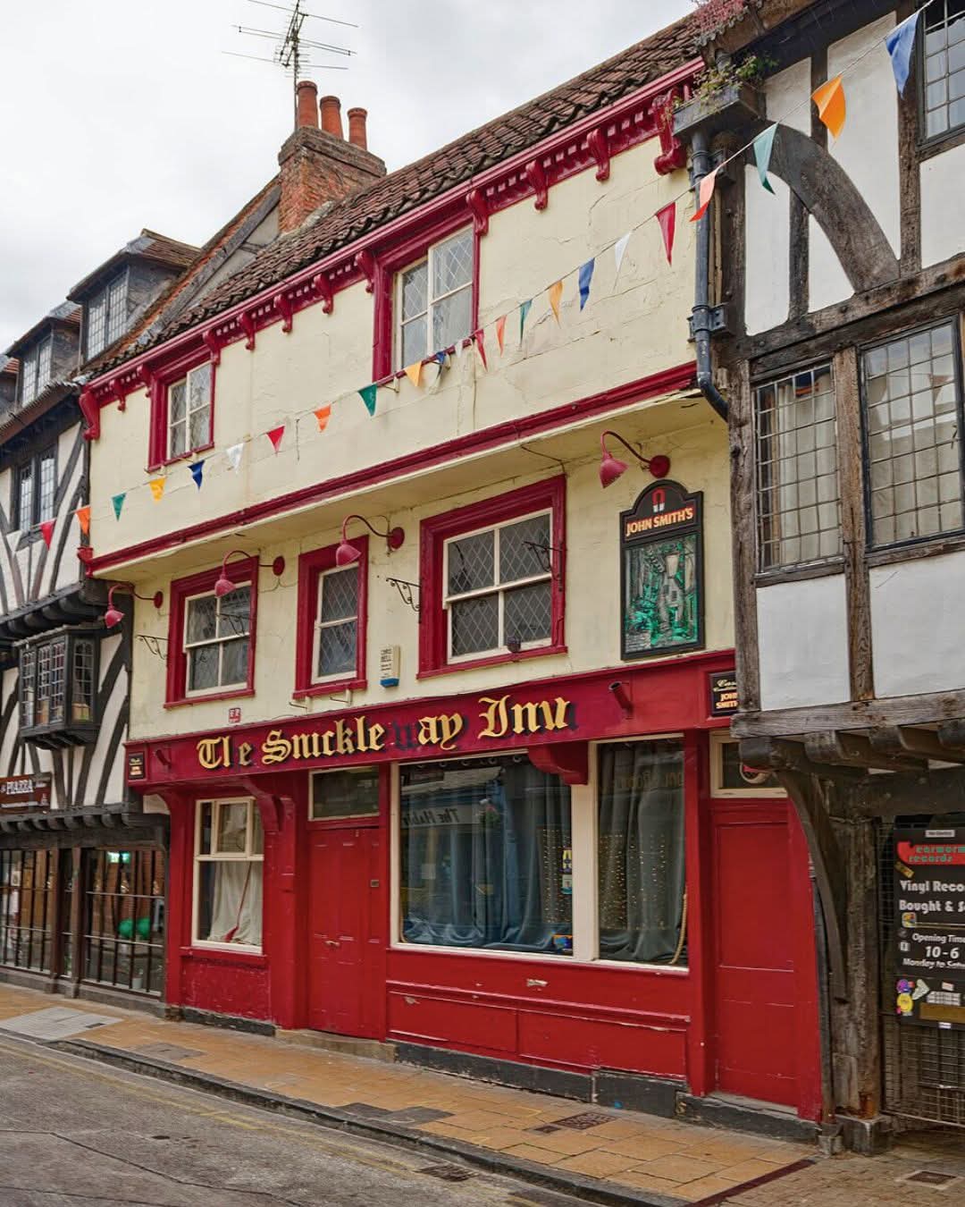 Snickleway Inn photo
