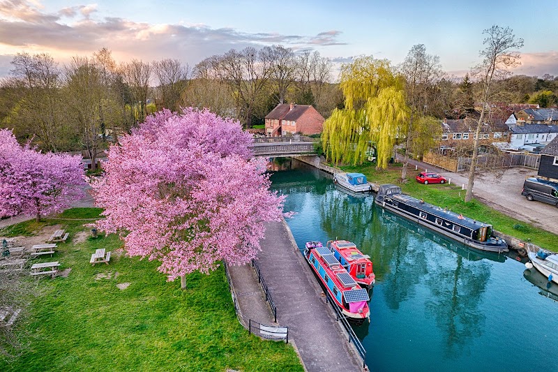 Stanstead Abbotts & St Margarets Village Club photo