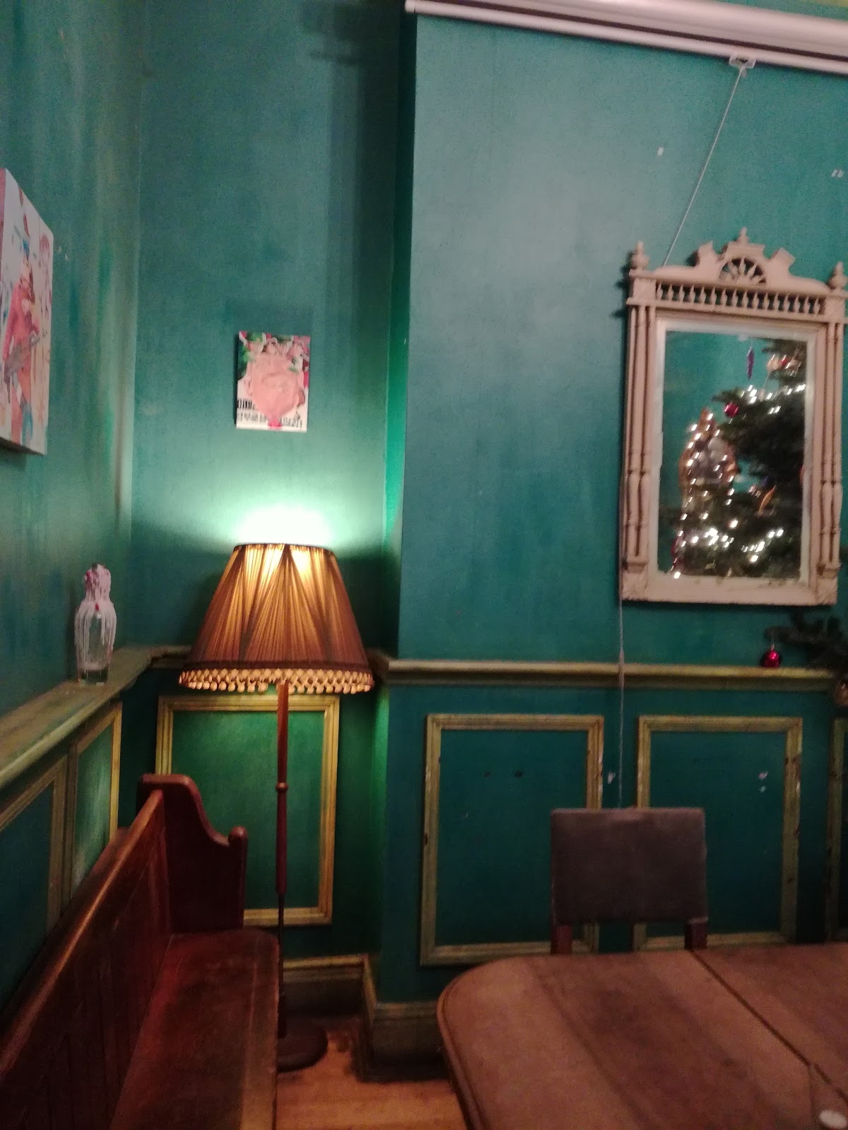 The Bread and Roses Free House photo
