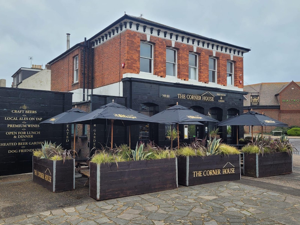 The Corner House Free House & Garden photo