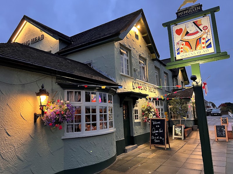 The Queens Head photo