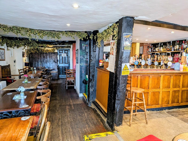The Red Lion — photo 2