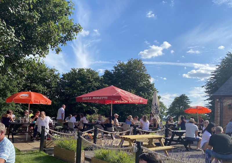 The Rose and Crown photo