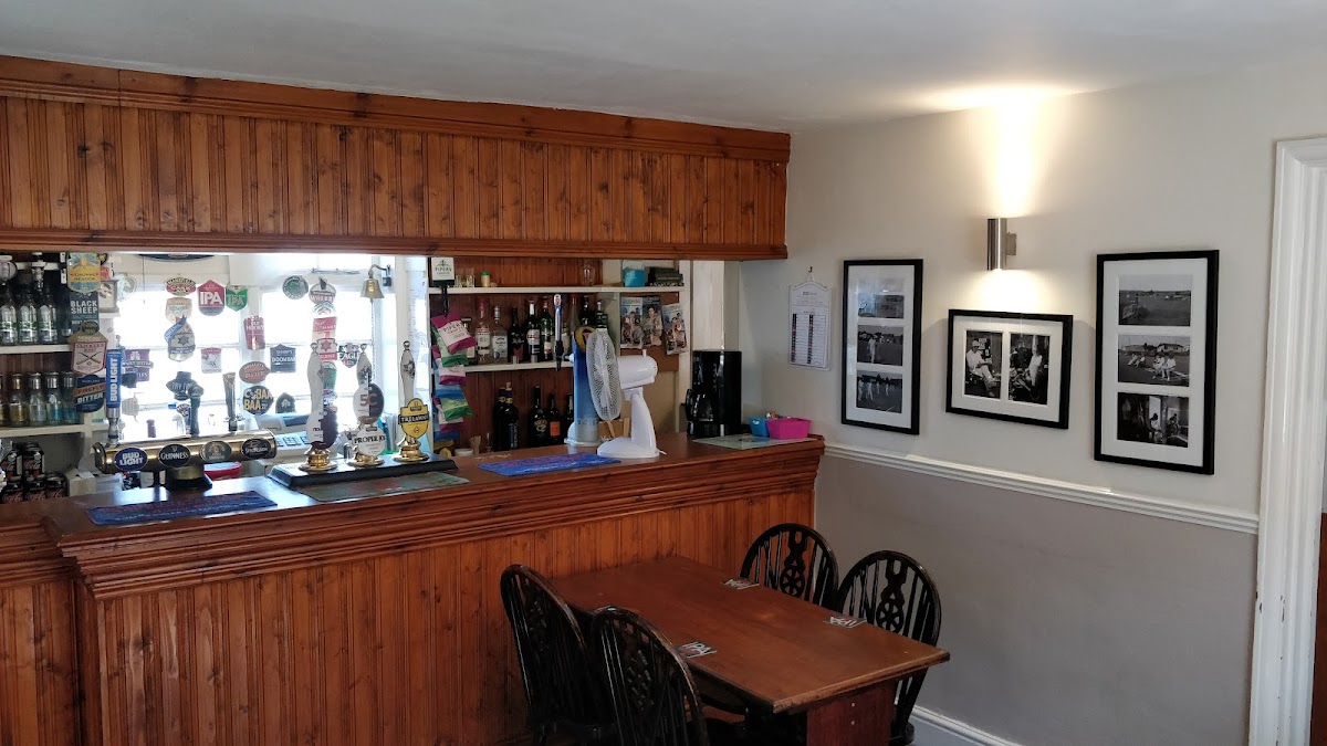 The Three Horseshoes photo