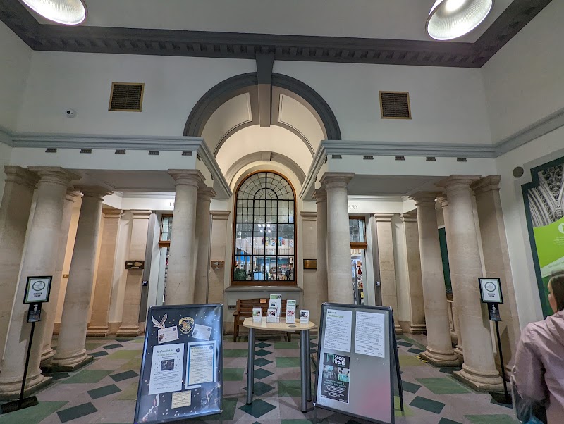 Lincoln Central Library photo