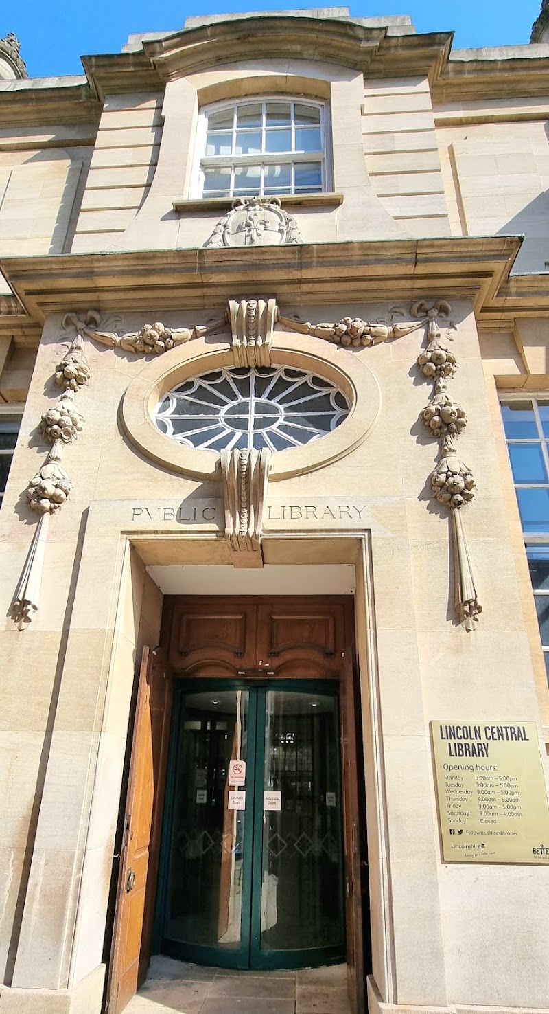 Lincoln Central Library photo