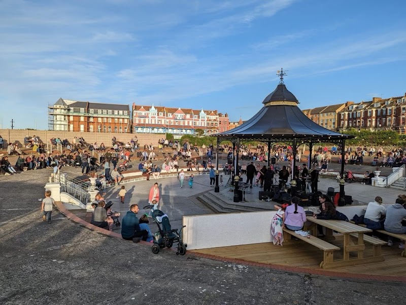 The Oval Bandstand & Lawns photo