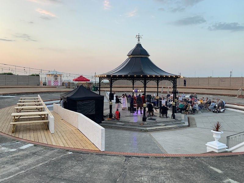 The Oval Bandstand & Lawns photo