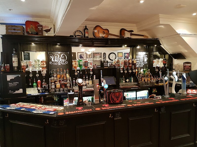 The Tooth & Claw photo