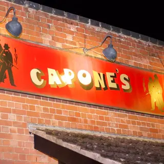 Capones